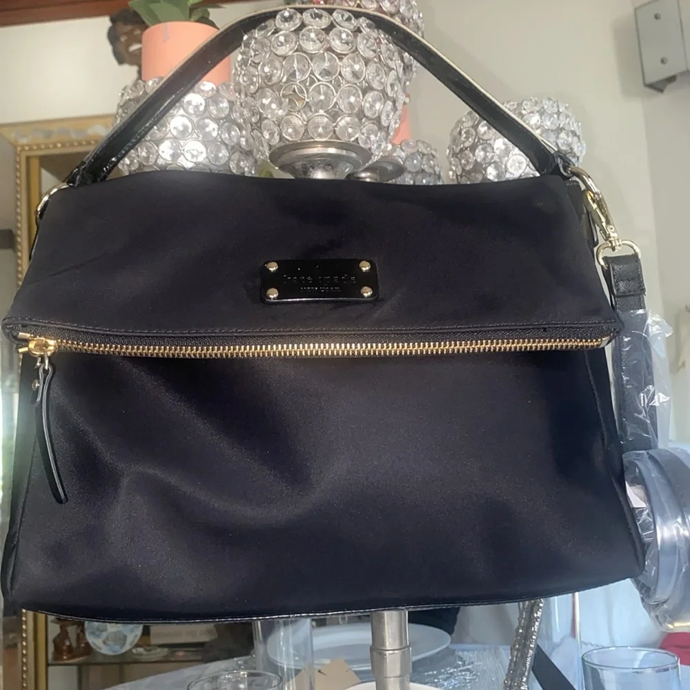 KATE SPADE Nylon bag w/patent leather trim! EUC! - Picture 15 of 16